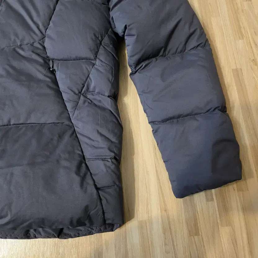 Descente Navy Hooded Down Padding Jacket - Size 95 - image 6