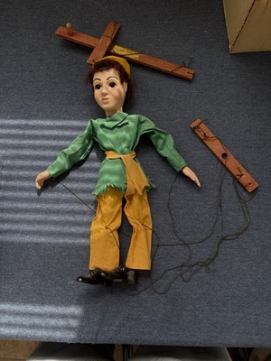 Vintage Hazelle's Popular Marionette Puppet Robin Hood #809 Airplane Controls