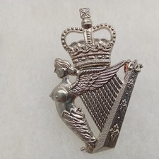The Royal Irish Regiment British Army Cap badge Silvered used 