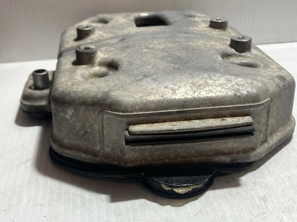 2009 Kawasaki Vulcan Classic 1700 Valve Cover, Rear (OEM) - Imagem 3 de 4