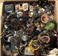 HUGE **23 LBS 9 OZ** Vintage To Now ALL EARRINGS LOT Craft Resale Flat Rate Box2