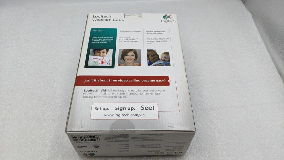 LOGITECH C200 WEBCAM USB 2.0 BUILT-IN MICROPHONE W/ RIGHTSOUND ~VIDEO CALLING~ - Image 3 of 4