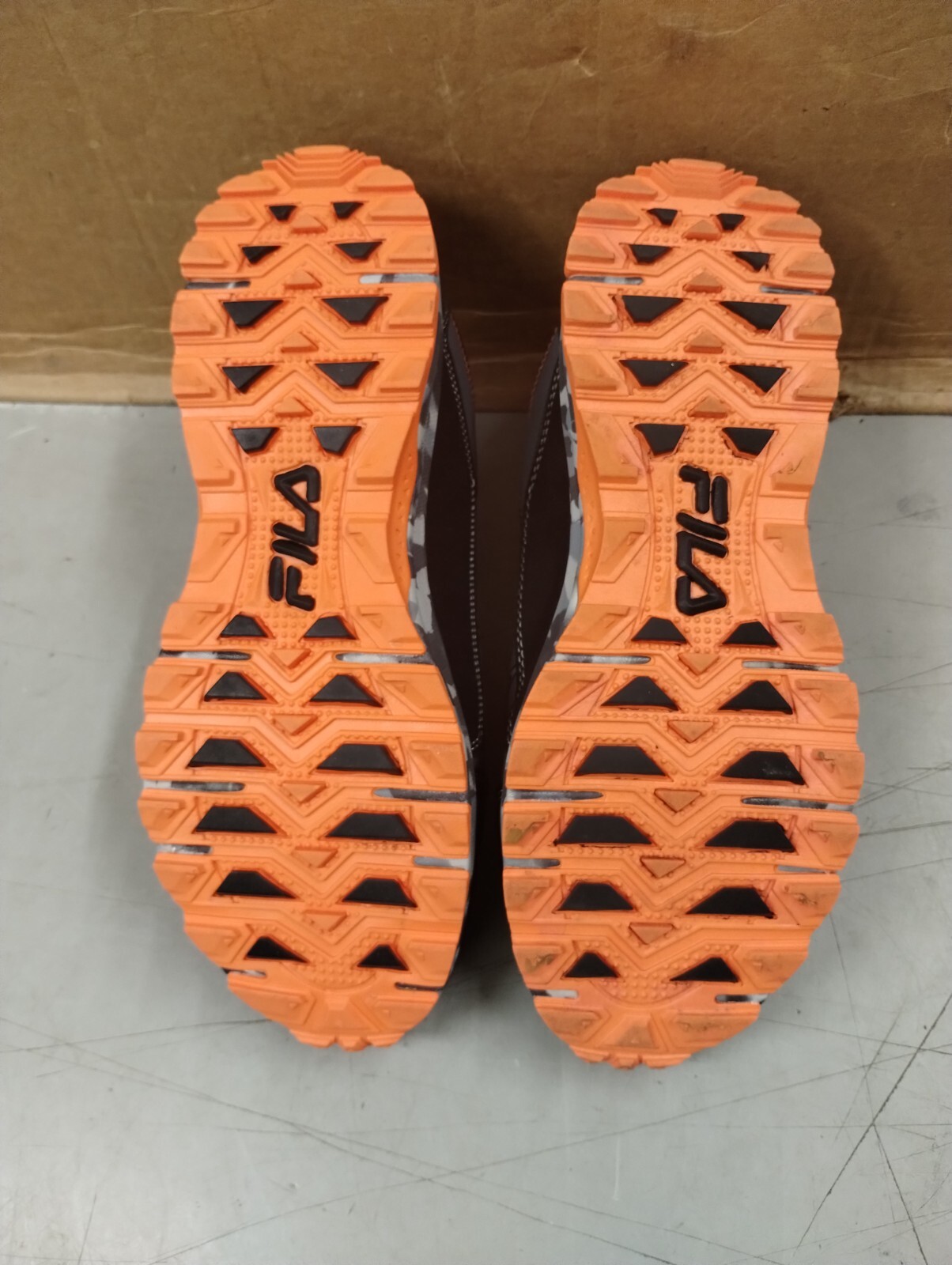 NEW FILA 1JW01576054 EVERGRAND TR 21.5 GRAY TRAIL RUNNING SHOES SIZE