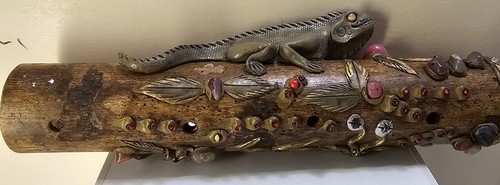 Incense burner Hand Made from bamboo stalk, 12" tall Iguana incense holder. - Picture 2 of 9