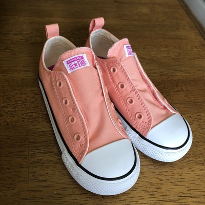 chuck taylor all star simple slip low top