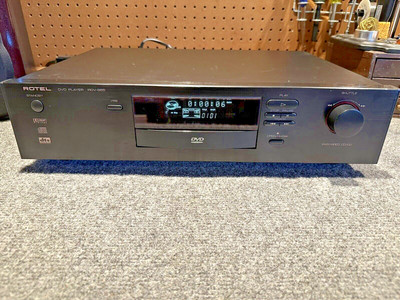 Rotel RDV-985 DVD CD Player TESTED