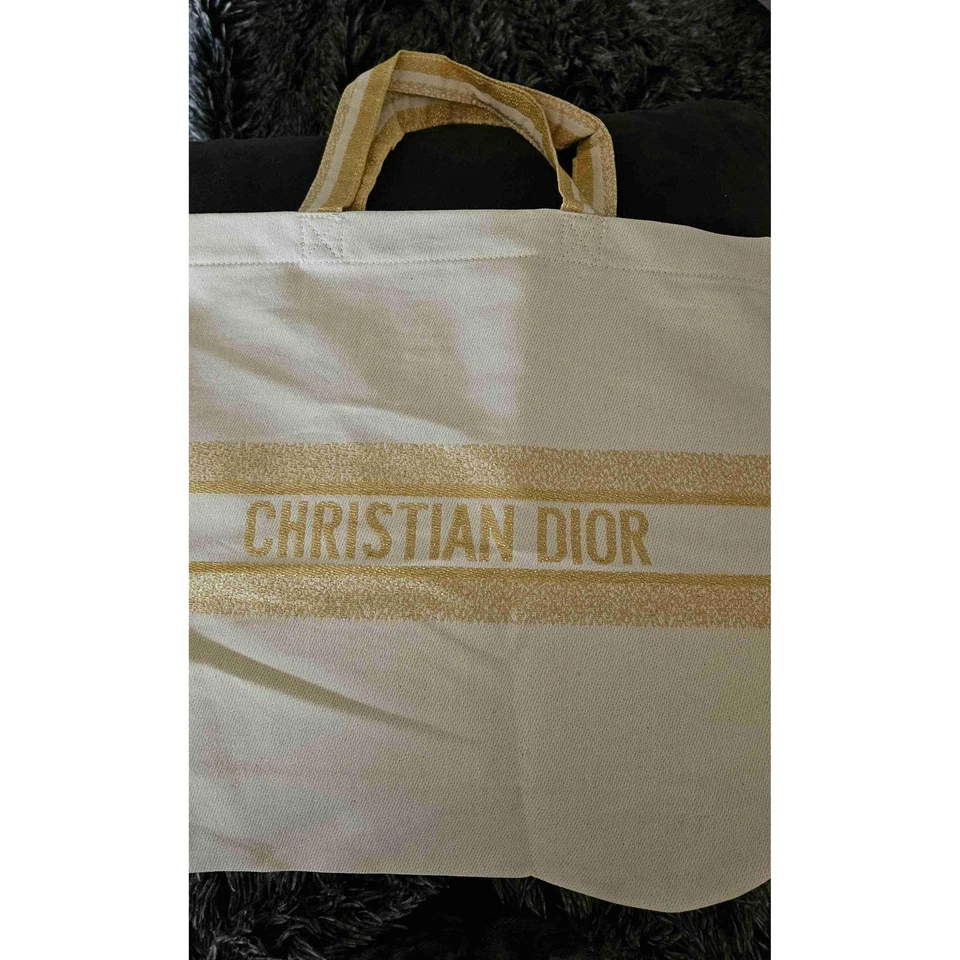 Nuevo con etiquetas Bolso de Mano Christian Dior Marfil y Dorado Bordado Asas Logo Talla Grande Foto 3 de 4
