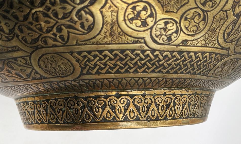FINE CAIROWARE ISLAMIC MAMLUK REVIVAL BRASS BOWL 19TH CENTURY