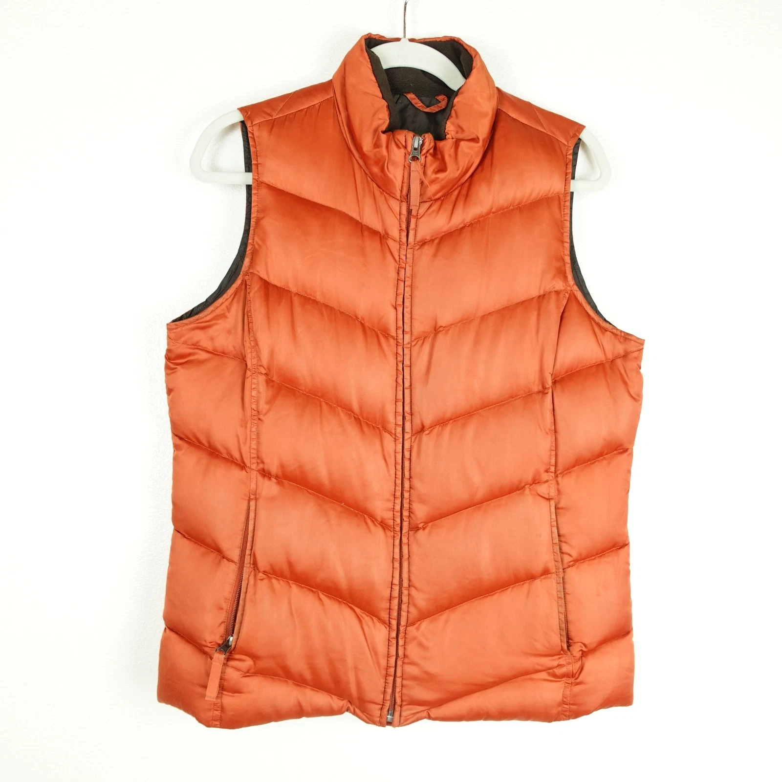 Eddie Bauer Vest Mens SZ M Goose Down Quilted Puffer Lightweight Outdoors Warm