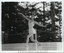 1996 Press Photo Dancer at Jacob's Pillow Dance Festival in Massachusetts