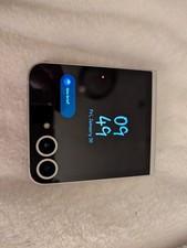 Samsung Galaxy Z Flip 6, 256GB White, Factory Unlocked, Excellent Condtion