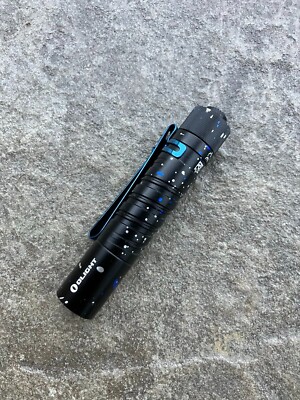 Olight i5T EOS Stardust 300 Lumens Flashlight