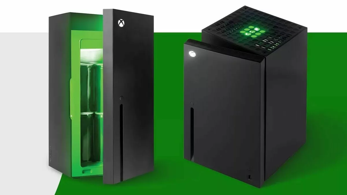 Xbox Series X Replica Mini Fridge - Xbox Series X