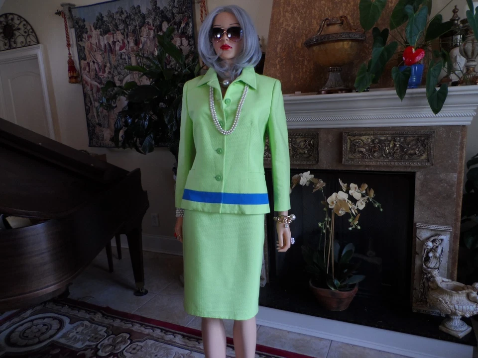 VERSUS by Versace Green-Blue Textured Skirt Suit Size IT 32/46 US 10 - Image 3 of 4
