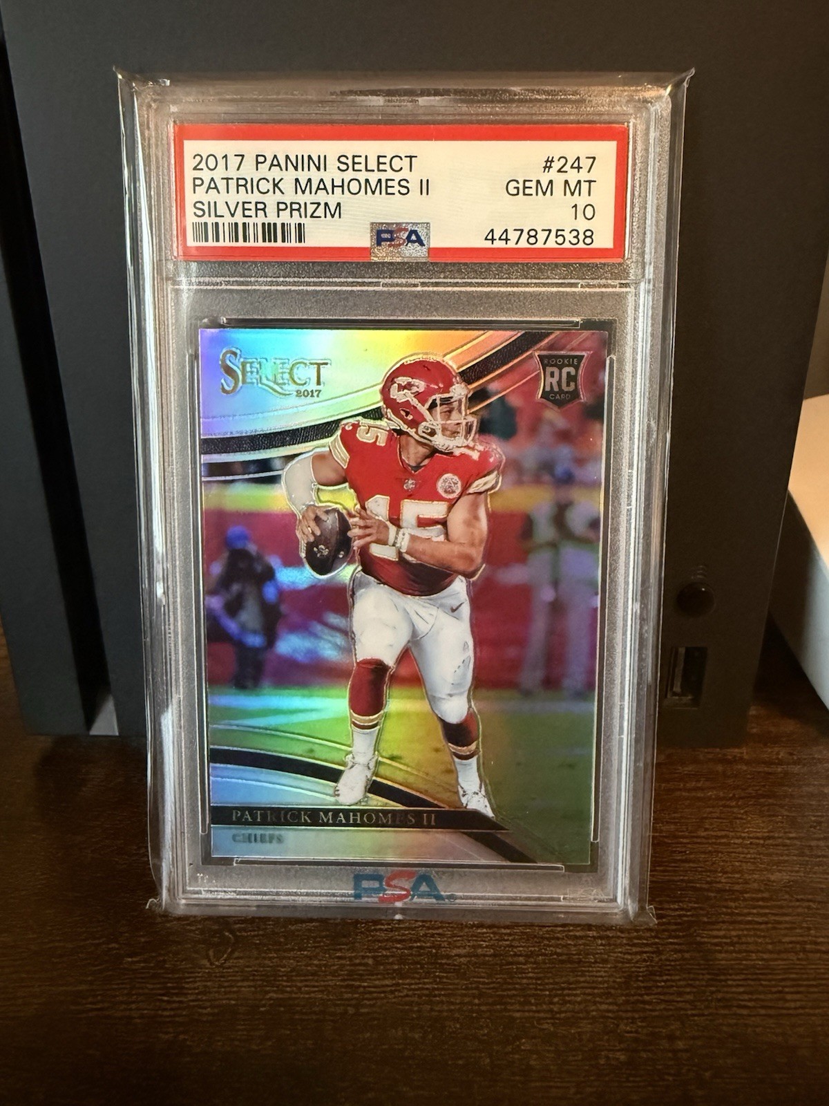 2017 Patrick Mahomes II Panini Select Field Level Silver Prizm #247 PSA 10 RC