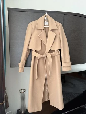 Women Rinascimento Coat 36 - Bild 1 von 4