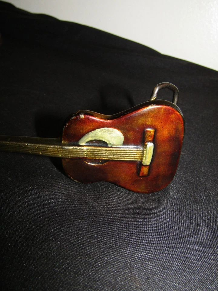 Пряжка ремня для акустической гитары Baron Buckles Solid Brass and Enamal 1978 дополнительный штифт - Изображение 4 из 4