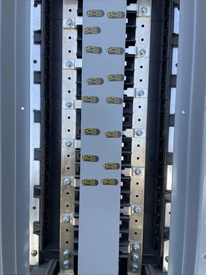 Square D 12252943360030001  Panelboard 42 Circuit 150 Amp Copper 208/120V 3PHS - Image 4 of 4