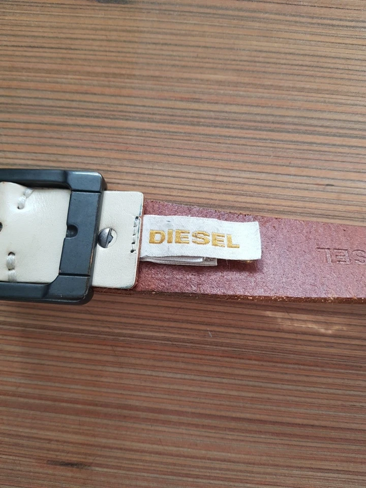 DIESEL Gürtel Damen Echtleder mit Metallösen 105cm Gesamtlänge - Bild 2 von 4