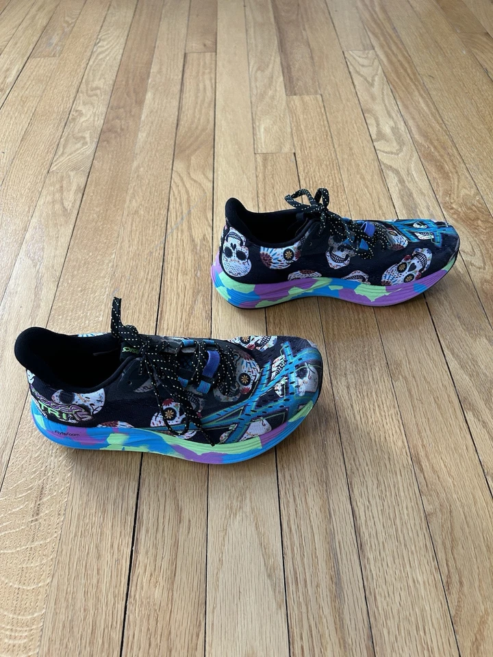Asics Noosa Tri 15 Edición Limitada 'Avant Garde Skull' Mujer 6.5 Foto 2 de 4
