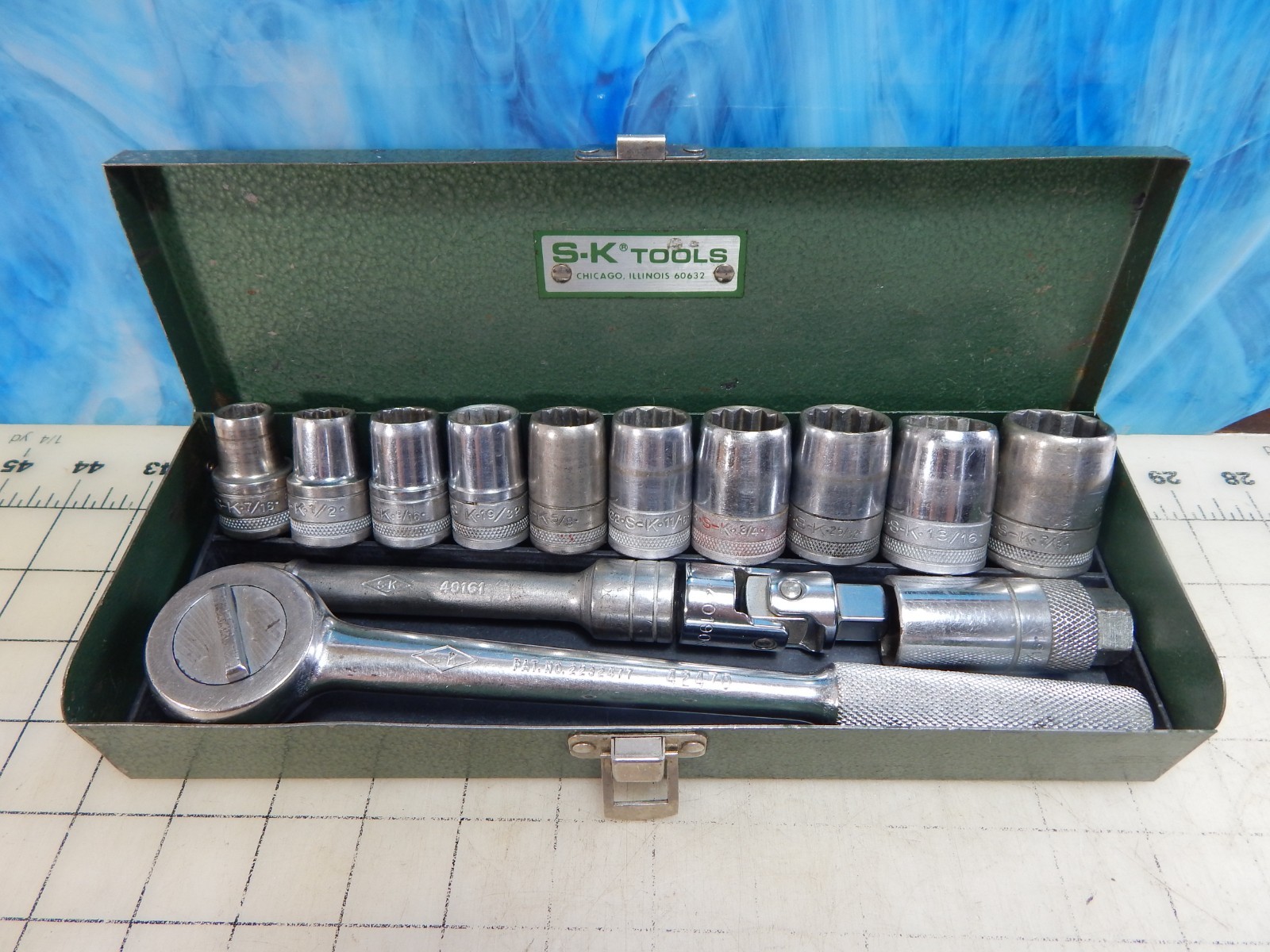 Vintage S-K Tools 1/2" Dr. 12pt SAE Socket Set Ratchet 42470 #4112 Knurled, Case