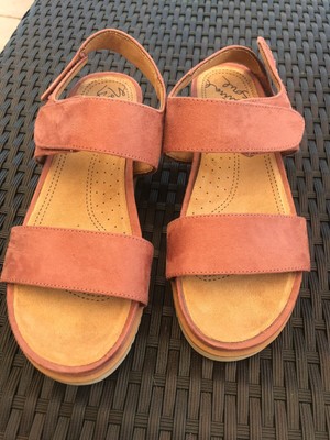 kaila sandals