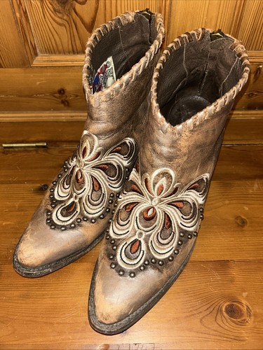OLD GRINGO Cowboy BOOTS Embroidered SIZE 8.5 FESTIVAL WESTERN .99 Auction