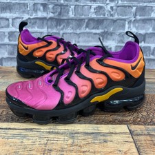 vapormax plus fuchsia blast