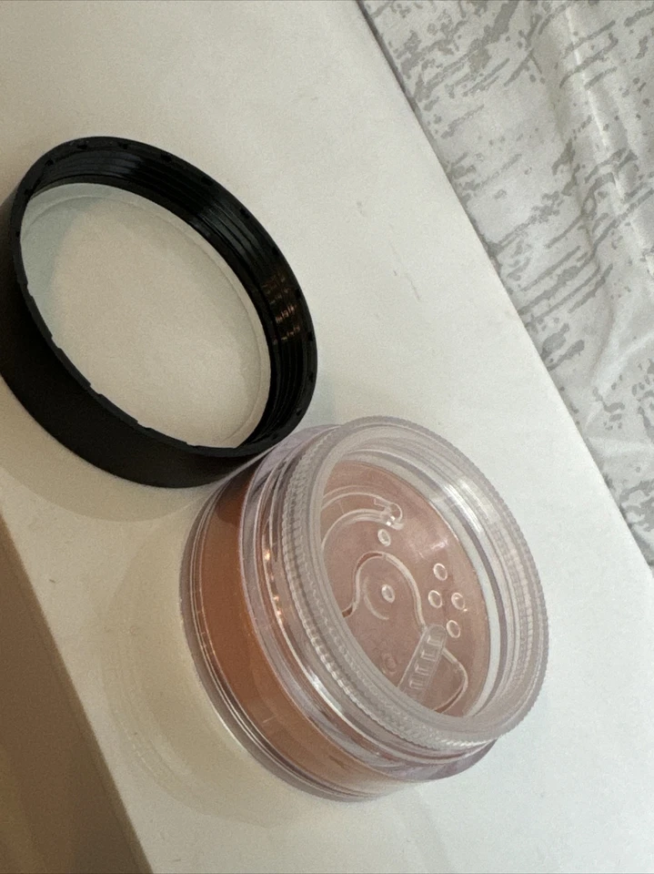 Bareminerals Original Mineral Veil - Tinted Tan Deep Setting Powder 9G/0.3oz - Image 3 of 3