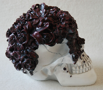 Tk Maxx Halloween Roses-Clad Skull Bloody Flowers Ornament Decor 18x20cm