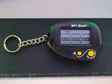Radica Key Chain Key Slot Machine Game Model 370 Vintage Fun
