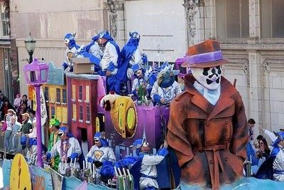 Photo:Mobile Alabama Mardi Gras Parade 2010 Skeleton Mask Float