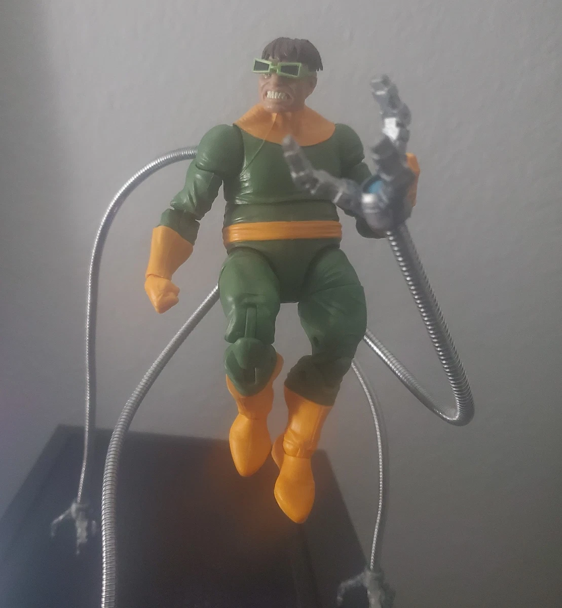 Marvel Legends Retro Doc Ock With Custom Bendy Wire Arms