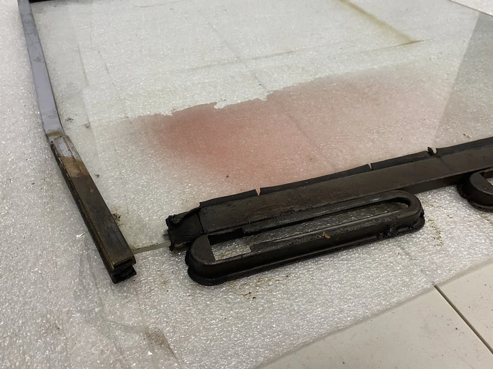 Volkswagen VW Super Beetle 1973-1979 OEM convertible puerta ventana de vidrio paso derecho Foto 4 de 4