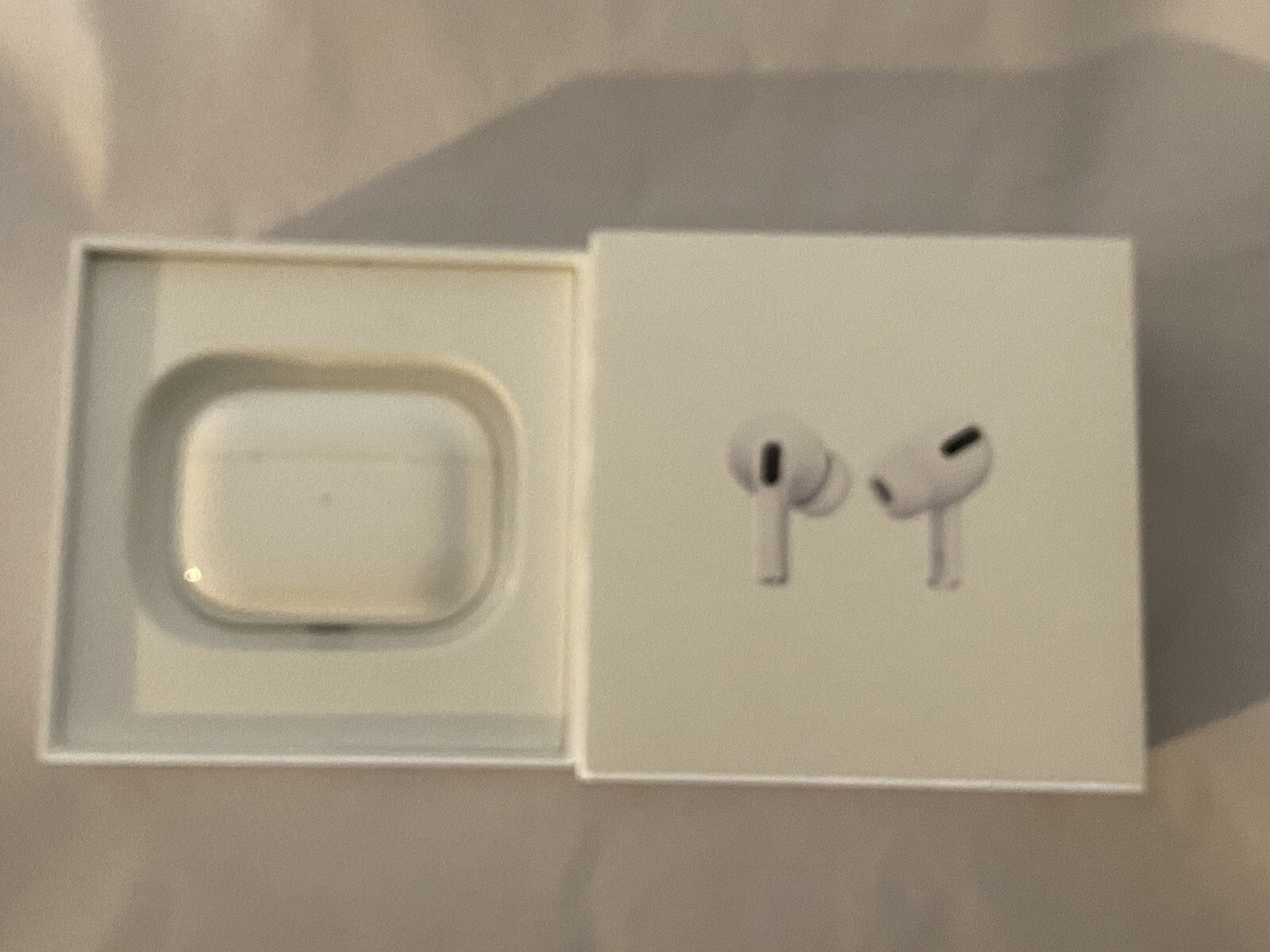 AirPods Pro with Wireless Charging Case With Box White-image