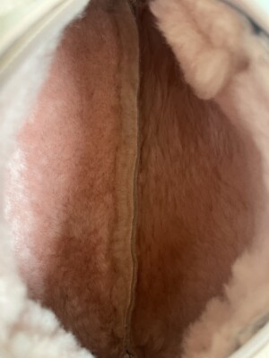 BRAND NEW UGG AUSTRALIA PINK SHOULDER DUST BAG RIP SHEEPSKIN FUR