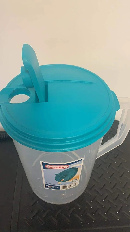 Sterilite 0488 One-Gallon Round Pitcher, Clear Base with & Blue Atoll - Image 2 of 4