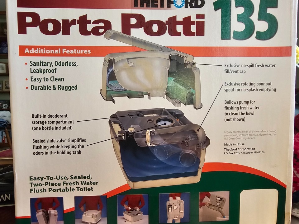 WC THETFORD Porta Potti Qube 335 + Kit de fixations Hold Down Kit