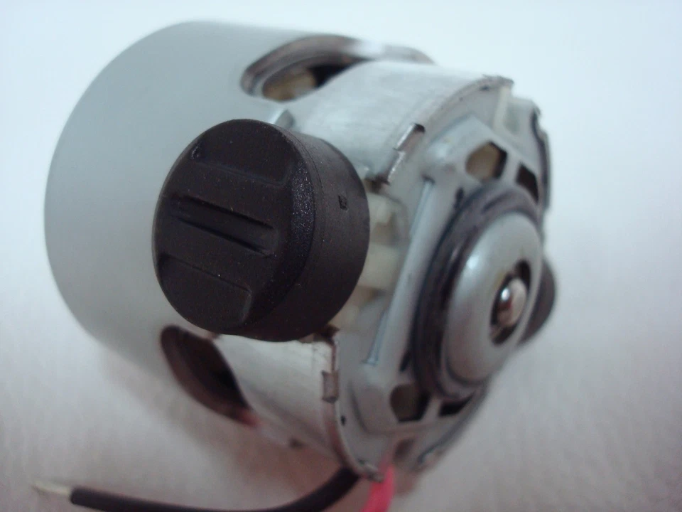 Bosch New Genuine Cordless 18V Motor Part # 2609199313 for 24618 25618 IWH181 ++ - Image 4 of 4