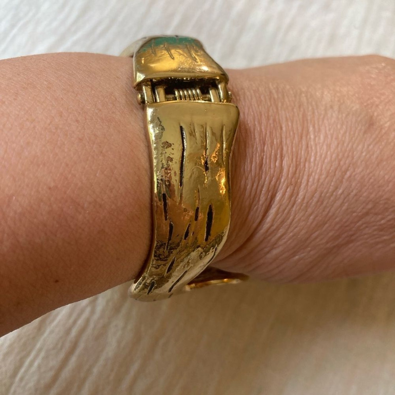 Chunky Statement Leaves Hinged Bangle Bracelet - image 7