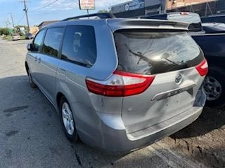 Capô compatível com 11-17 SIENNA 242606 - Imagem 2 de 4