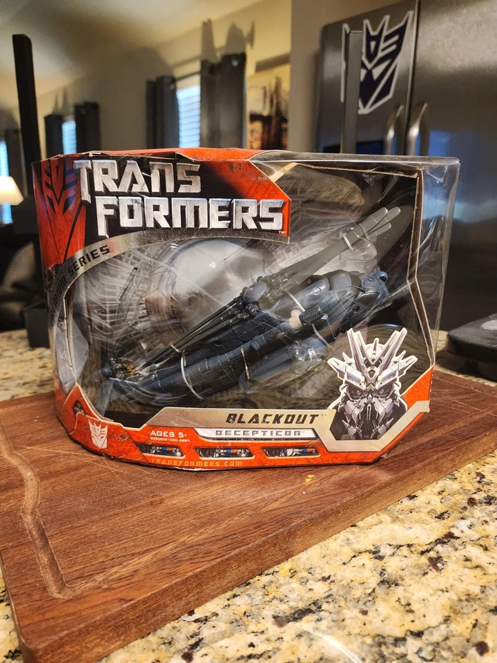 Hasbro Transformers Blackout Studio Foto 2 de 2