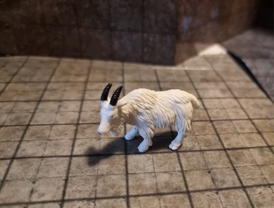 1 of/von 8 toys used as (Giant) Goat for D&D or Pathfinder