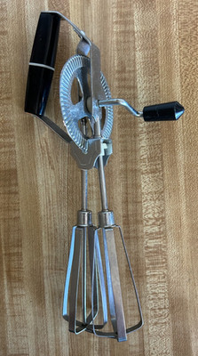 VTG Maynard Hand Mixer / Egg Beater, Steel, Black Plastic Grips