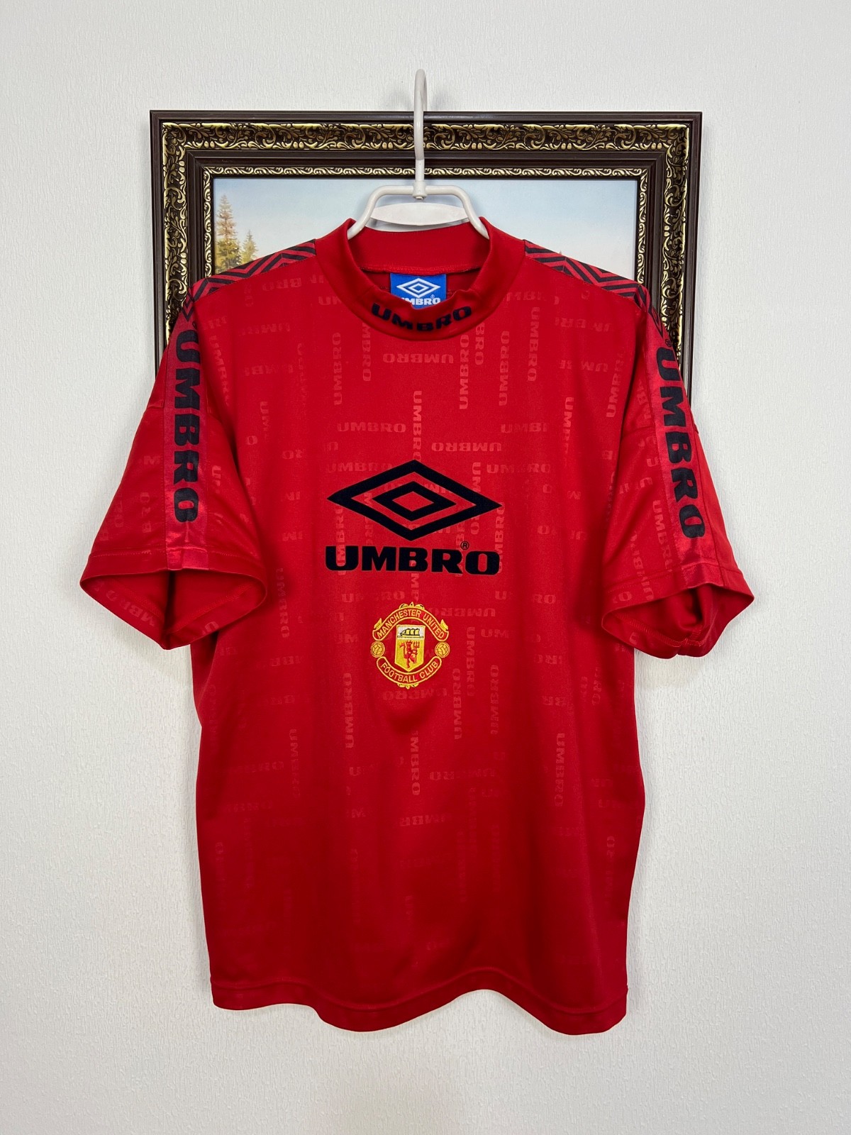 Vintage 90's Umbro Manchester United Football Train Shirt Soccer Jersey Size M