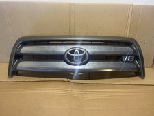 2003-2006 Toyota Tundra Front Upper Grill Grille W Emblem Oem Ah0545 Dg