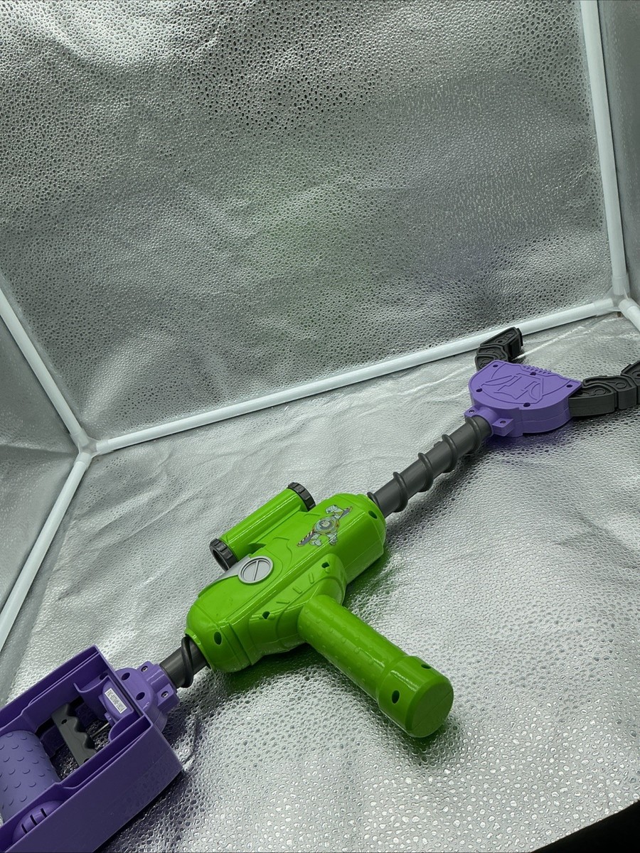 Disney Parks Buzz Lightyear Star Command 2009 Claw Grabber Toy