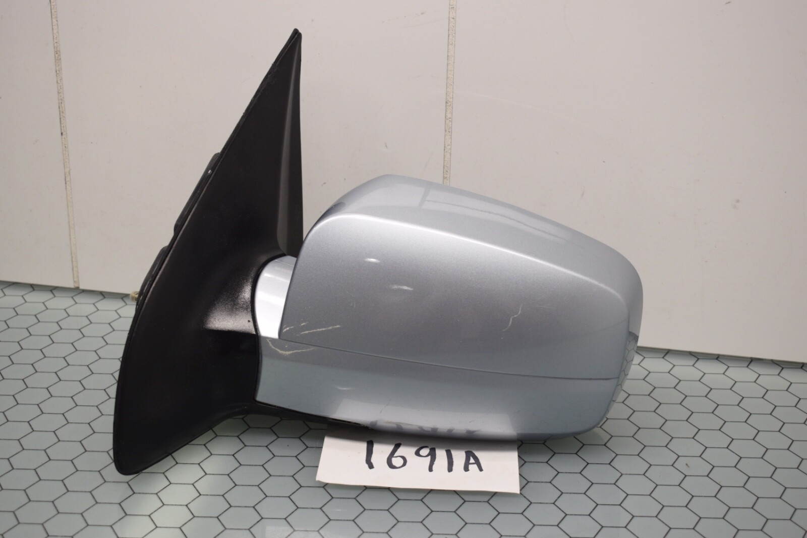 03 04 05 06 07 08 09 Kia Sorento DRIVER side Mirror Used Power #1691-A