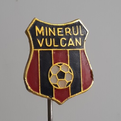 Seltene alte Metall Emaille Stick Pin Anstecker Rumänien Fußballverein Minerul Vulkan