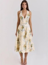 2025 New fancy French design summer fresh green lady long halter dress online